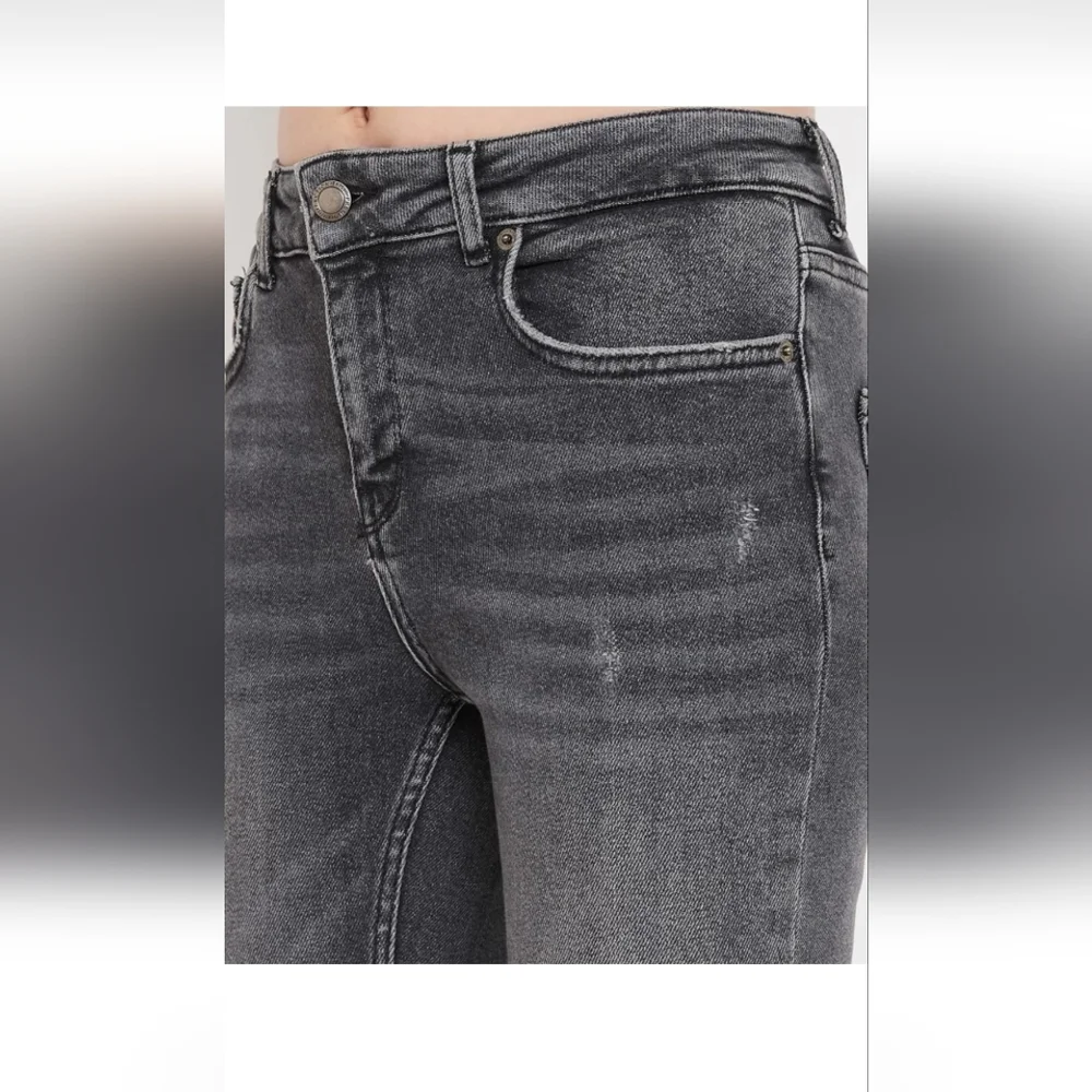 Madame Skinny Low Rise Jeans - Picture 2 of 7